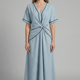 Maxikleid für Damen mit V-Ausschnitt und drapierter Taille
