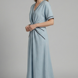 Maxikleid für Damen mit V-Ausschnitt und drapierter Taille