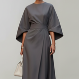 Damen-Midi-Kleid mit weiten Ärmeln und Taillengürtel