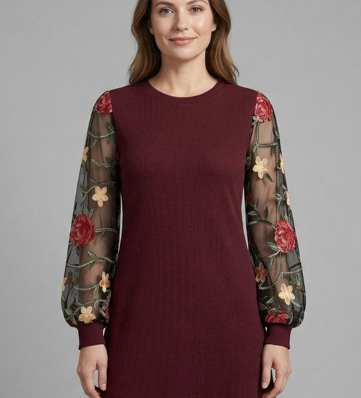 Damen Mini Kleid mit Bischofärmeln und besticktem Detail