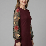 Damen Mini Kleid mit Bischofärmeln und besticktem Detail