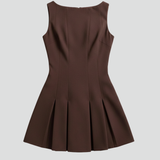 Damen Mini-Kleid mit ärmellosem Schnitt und plissiertem Rock