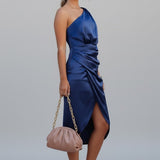 Damen Midi Kleid mit einem Schulterträger und Drapiertem Bund