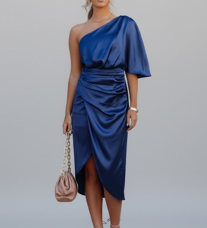 Damen Midi Kleid mit einem Schulterträger und Drapiertem Bund