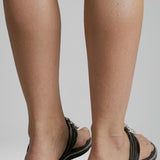 Frauen Sandalen mit verzierten Riemen und gepolstertem Fußbett