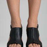 Damen Sandalen mit Wildleder-Obermaterial und Keilabsatz