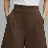 Damen-Shorts mit Knopf-Bund und Faltenfront