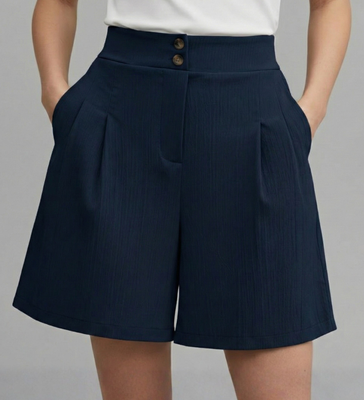 Damen-Shorts mit Knopf-Bund und Faltenfront
