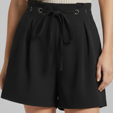 Damen Shorts mit Bindegürtel und Faltenfront