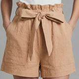 Damen Shorts mit Bindegürtel und Rüschensaum