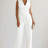 Damen ärmelloser Jumpsuit mit V-Ausschnitt und Bindegürtel