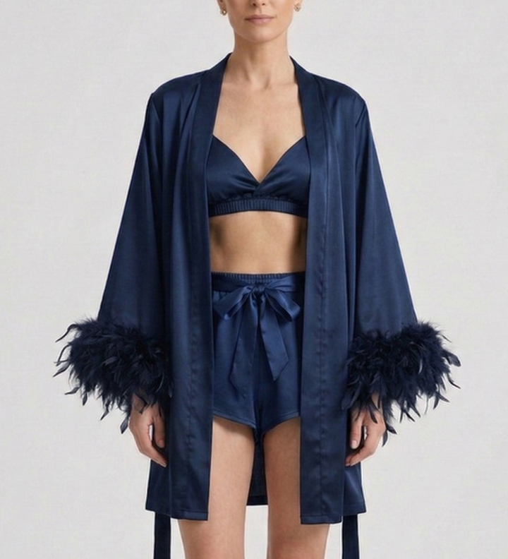 Damen Drei-Teile-Set mit Robe und Shorts
