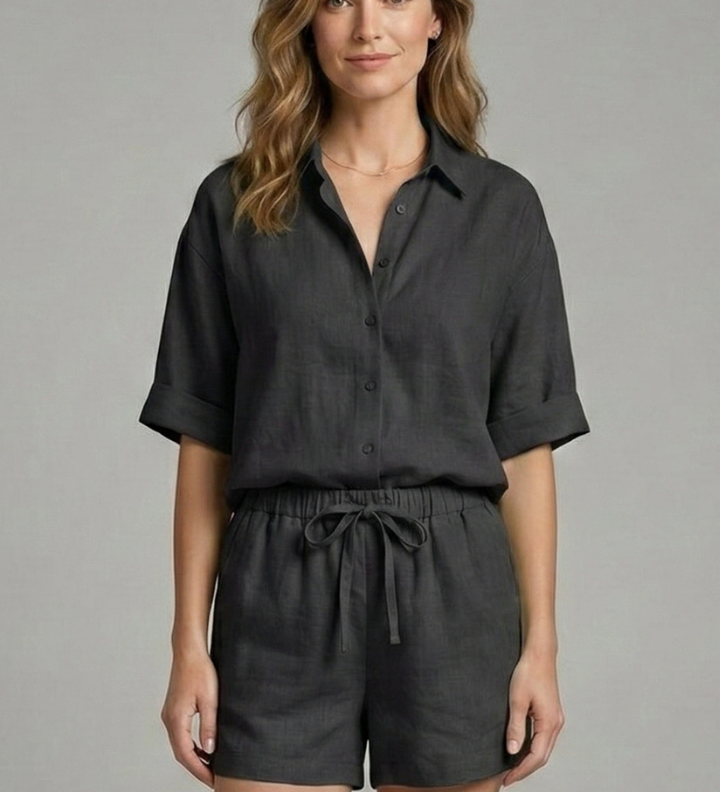 Zweiteiliges Damen-Set mit Knopfverschluss und Shorts mit Kordelzug
