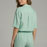 Zweiteiliges Damen-Set mit Knopfverschluss und Shorts mit Kordelzug