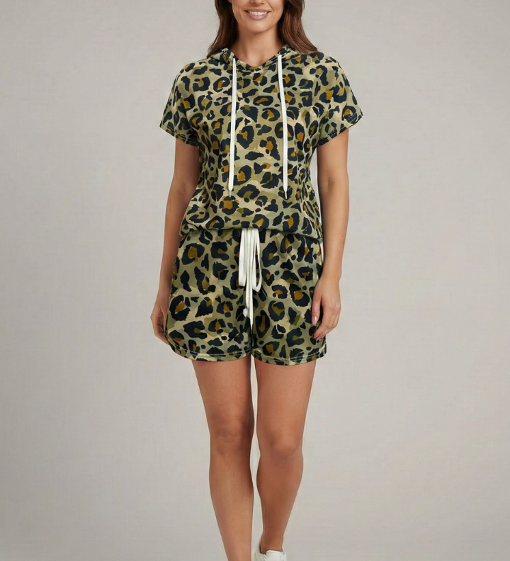 Damen Zweiteiliges Set mit Kapuzenoberteil und elastischen Shorts