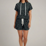 Damen Zweiteiliges Set mit Kapuzenoberteil und elastischen Shorts