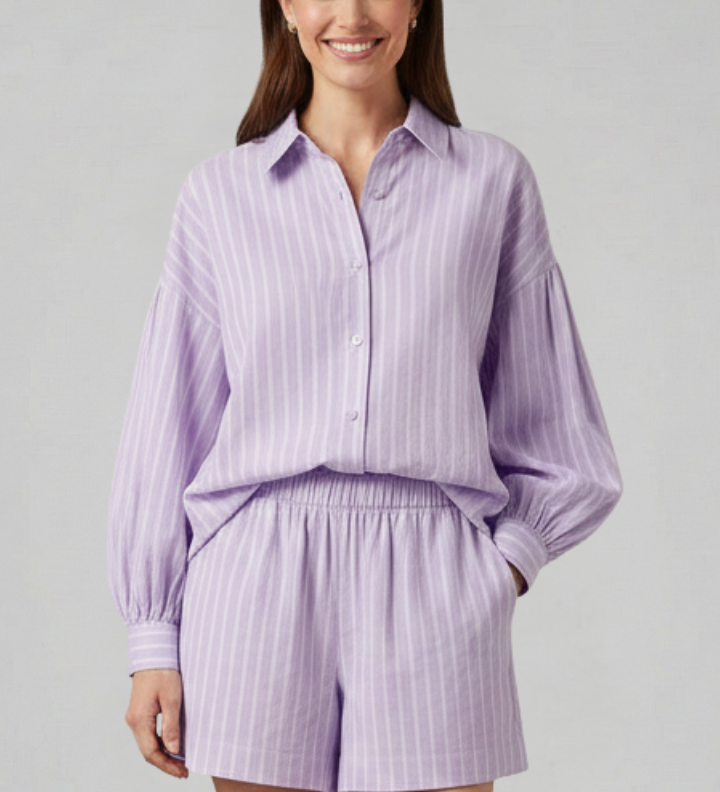 Damen Zweiteiliges Set mit Knopfbussinesshemd und Shorts