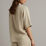 Damen Zweiteiliges Set mit Kragenhemd und Shorts