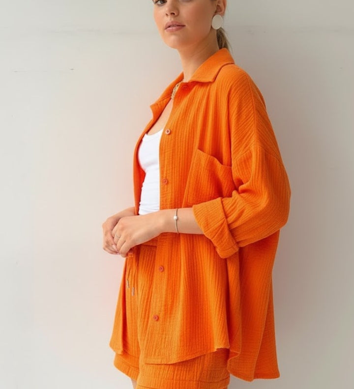 Damen Zweiteiliges Set mit Übergroßer Bluse und Musselin-Shorts