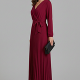 Damen V-Ausschnitt Maxikleid mit plissiertem Rock und Bindegürtel