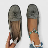 Damen Leder Slipper mit Mokassin-Stitch Detail für den Alltag